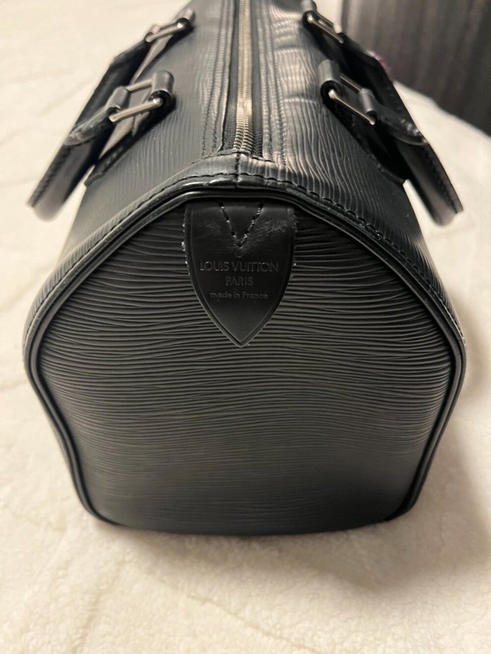 Louis Vuitton Epi Speedy in Black - Picture 6 of 9
